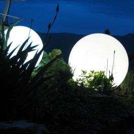 Boule Lumineuse Mono Couleur Nuit Sphère 01 JardinChic