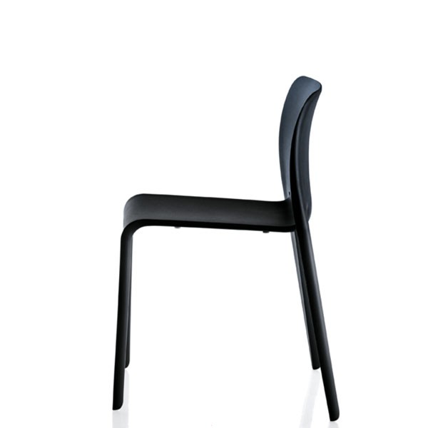 Lot de 4 Chaises First Noir Magis JardinChic Lot de 4 Chaises First Noir Magis JardinChic