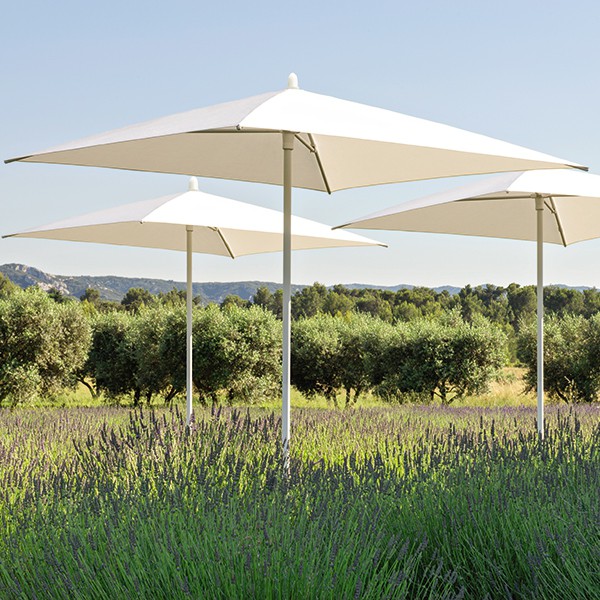 Parasols Paxi Toile Teint Masse Ecru - Nicolas Mathéus - Vlaemynck Jardinchic Parasols Paxi Toile Teint Masse Ecru - Nicolas Mathéus - Vlaemynck Jardinchic