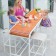 Table Haute Tandem Plateau Teck (Structure Laque Blanc Nacré sur demande) avec Tabourets Hauts Tandem EGO Paris Jardinchic